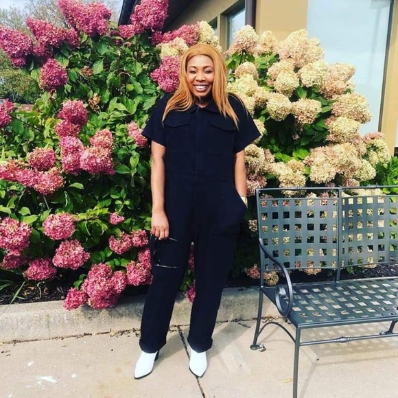 PLEAAE FALLOW FOR MY NEXT SHOW - Picture 8 of 17